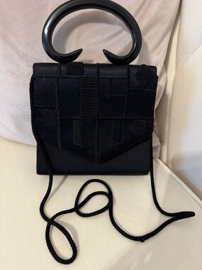 Elka black  Sculpted Handle Evening Bag - Women Bags